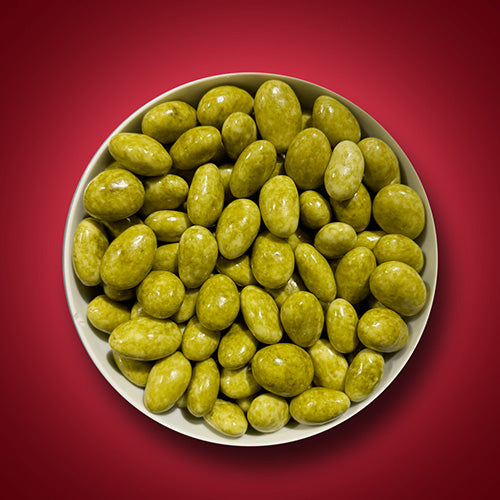 Ice-Matcha-Latte-Mandeln-Schale